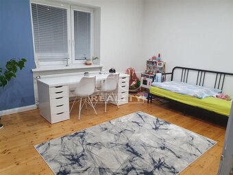 3-izbový rodinný dom v širšom centre mesta Levice –... - 4
