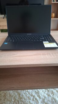Asus Vivobook - 4