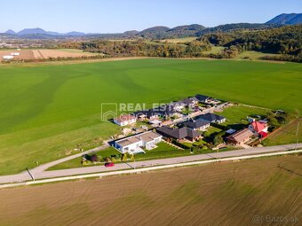 4IZ BUNGALOV 149 m2 NA SLNEČNOM POZEMKU - 184 900.-€ - 4