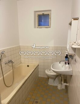 Na predaj RD s veľkým pozemkom a stavebným potenciálom - 4