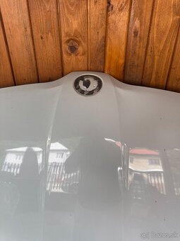 Škoda Superb III 3 2015- kapota - 4