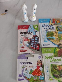 Albi knihy a dve perá - 4