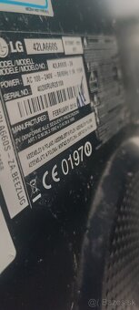 Televízor LG  42LS660S - 4