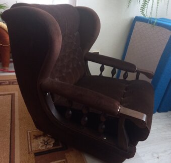 Sedačka a dva kreslá - 4