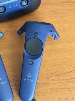 Predám HTC Vive Pro 2 Full Kit – špičková VR súprava - 4