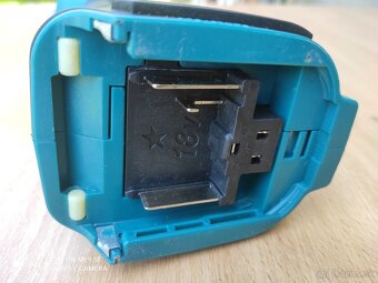 Makita uhlová brúska DGA 452 - 4