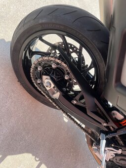 BMW F800R - 4