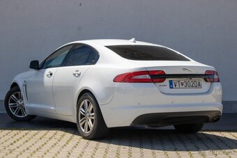 Jaguár XF r. v. 2016 - 4