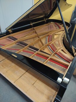 Petrof klavir / piano grand 1 - 4