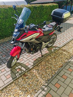 NC 750 X - 4