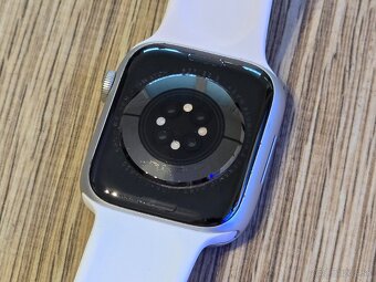 Apple watch 8 45mm - 4