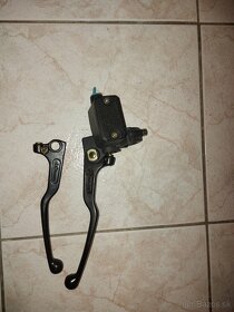 Brembo páčky + páčky s nádobkami 2ks. - 4