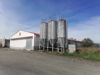 Predaj haly 1500 m2,Podhradie - 4