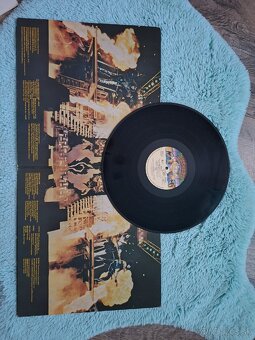 Predam LP Kiss - Alive 2 - 4