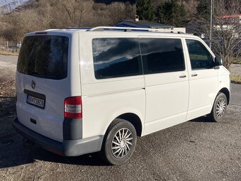 VW Transporter T5.1 2.0 TDi 9 miest 2012 - 4