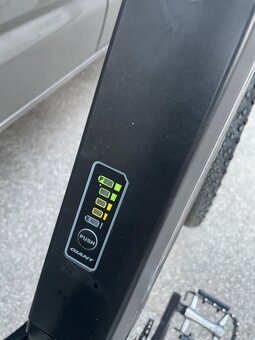 Giant hybrid elektrobicykel - 4
