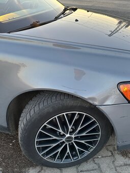 Volvo s40 2.0 diesel 100kw 2005 šedá metalíza - 4