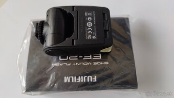 Fujifilm EF-20 TTL Flash - 4