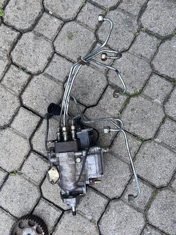 BMW 324td E30 vstrekovacie čerpadlo - 4