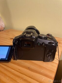 Panasonic Lumix FZ-200 - 4