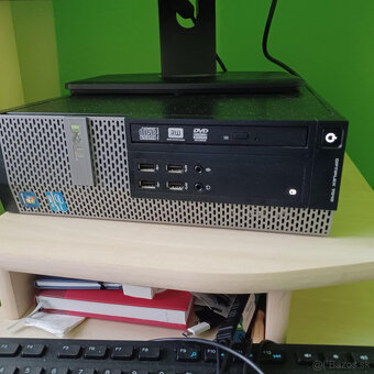 PC s monitorom DELL 7010 - 4