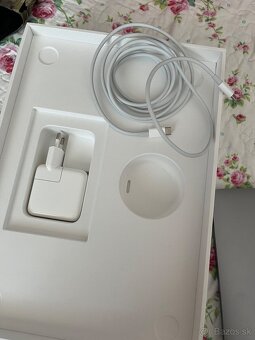 MacBook Air 2020 – M1, 8 GB RAM, 256 GB SSD - 4