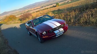 2006 Ford Mustang 4.0 V6 Convertible - 4