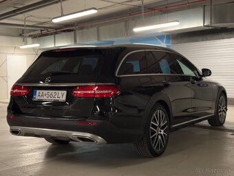 Mercedes-Benz E - 4