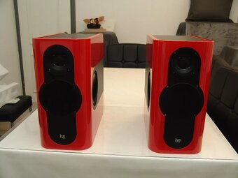 Kii Audio Three červené reproduktory - 4