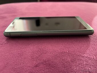 Sony Xperia XZ2 Compact - 4