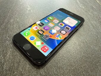 Apple iPhone 8 64 GB Space Gray - 4