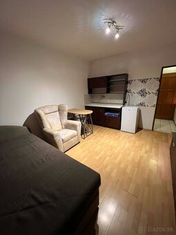 Prenájom garzónky Šala, Partizánska ulica - 4