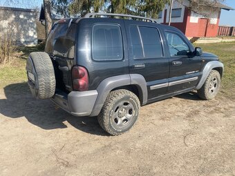 Jeep cherokee - 4