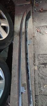 Predám strešné nosiče Octavia 2 combi - 4