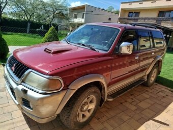 Mitsubishi Pajero Sport 4X4 - 4