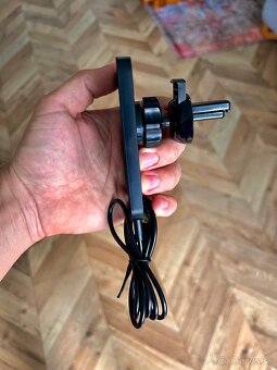 Nová magsafe bezdrôtová nabíjačka na mobil do auta - 4