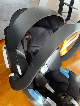 Cybex Aton 5 + isofix - 4