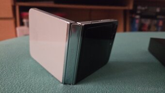 Samsung galaxy Z flip 5 8gb/512 mint - 4