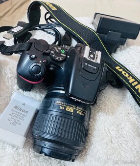 Zrkadlovka Nikon D5500 18-55 VR II Kit (čierna) - 4
