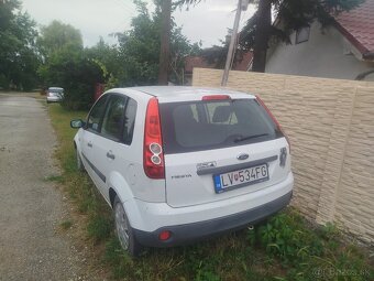 Predám Ford Fiesta - 4