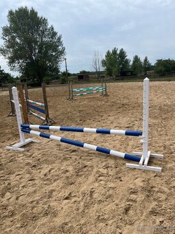 Skokovy material/prekazky - 4