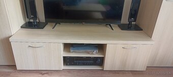 Obyvacia stena so stolikom - 4