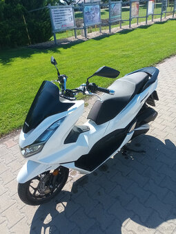 Predám Skúter HONDA PCX - 4