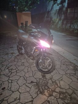 Yamaha Fazer 600 - 4