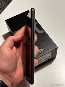 Samsung Galaxy S20 plus 128GB sivý - 4