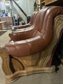 Predam dve kožené Kresla - 4