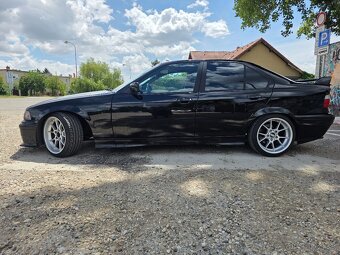 Predám bmw e36 325i - 4