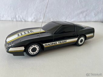 Retro RC auto Chevrolet Corvette C4 - 4