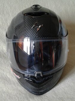 Predám prilbu Scorpion EXO-1400 Carbon Air Solid - 4