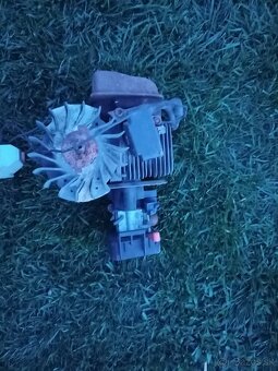 Agregát krovinorez stihl na náhradné diely - 4